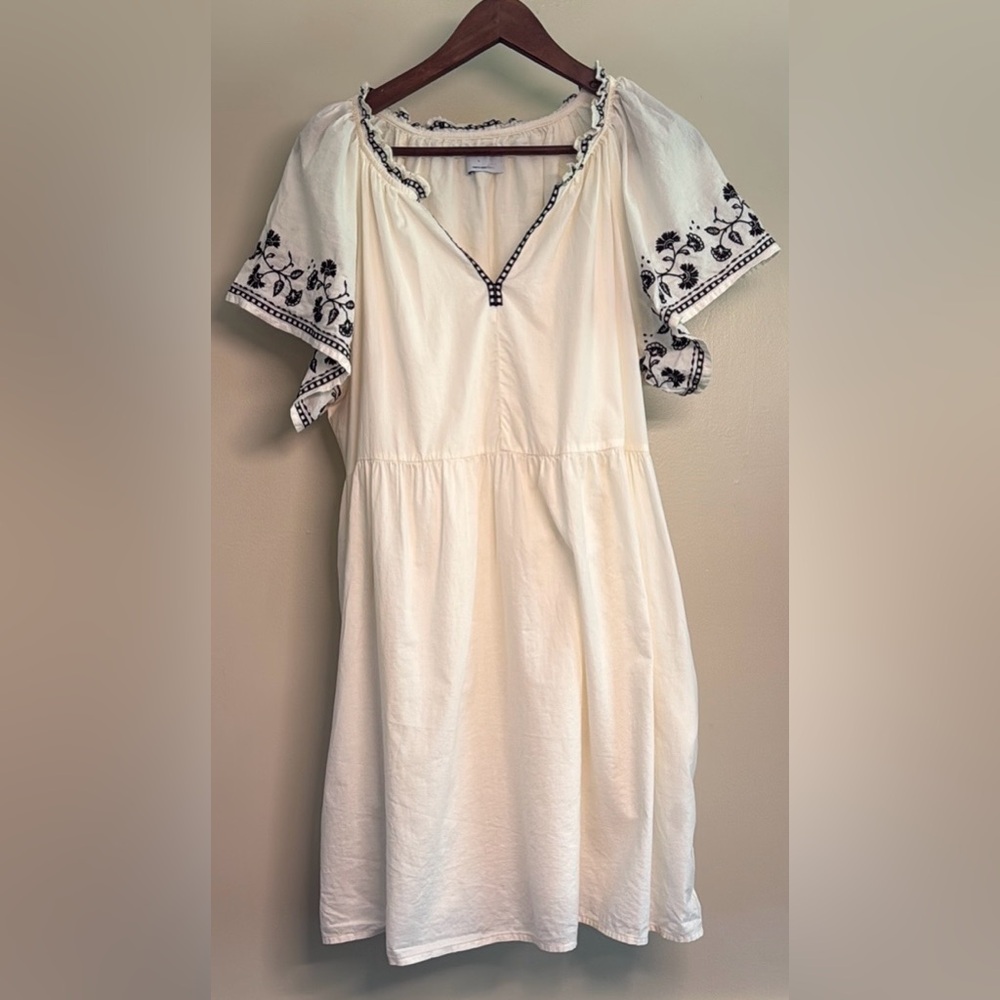 Old Navy‎ Cream Mini 100%Cotton Dress with Black Embroidery Large - Picture 4 of 13
